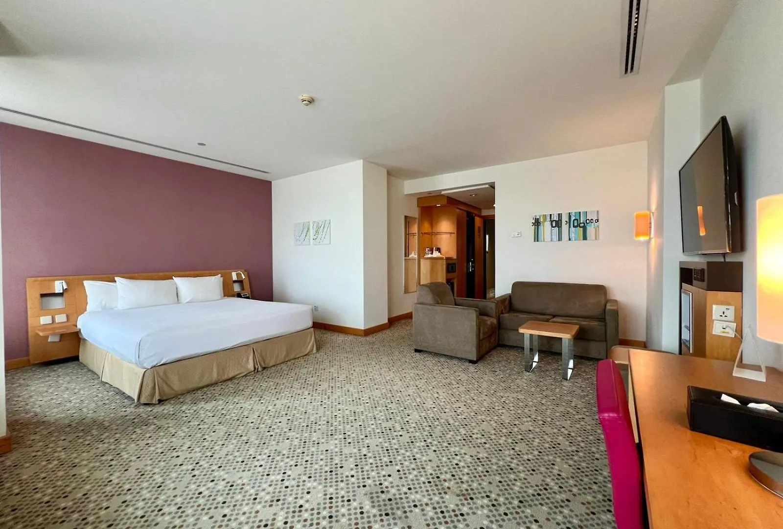 Novotel Dammam Business Park Hotel
